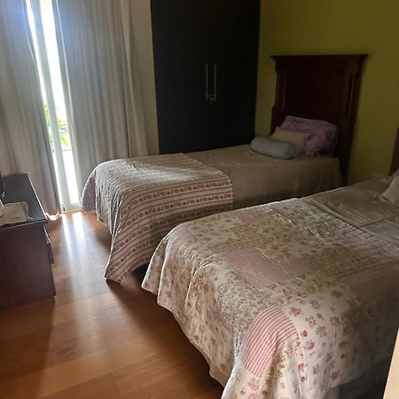 Casa 6 A Malibu 3Km Del Aeropuerto Podes Dejar Tu Auto Villa Allende Buitenkant foto